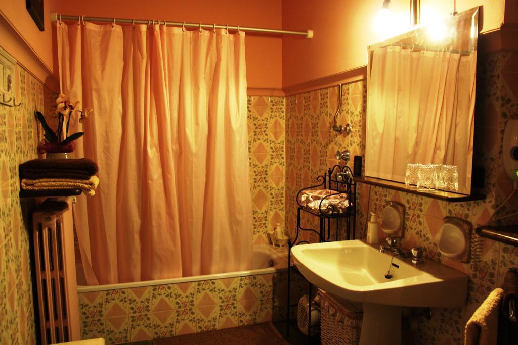 بينيرولو Bed&Breakfast La Siepe الغرفة الصورة